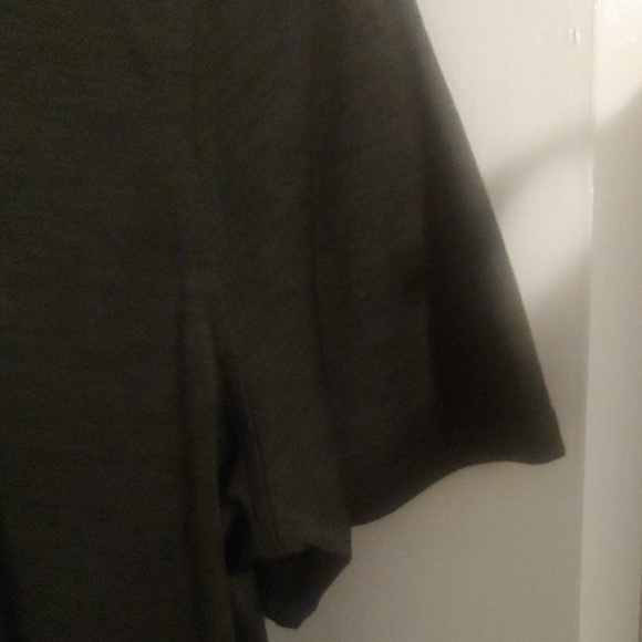 A under armour heat gear shirt UA - Picture 6 of 8